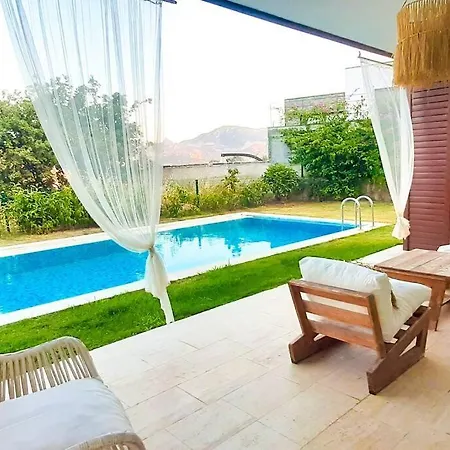 Villa Private With Pool And Garden *